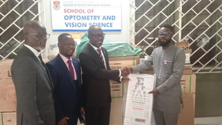 UCC alumnus donates ophthalmic equipment to optometry school