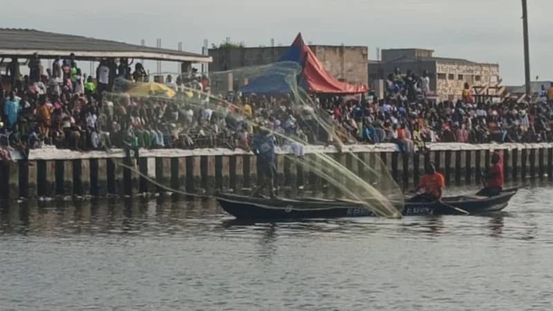 Nana Kodwo Conduah VI Leads Elmina’s Bakatue Festival Rituals to Lift Ban on Fishing and Noisemaking