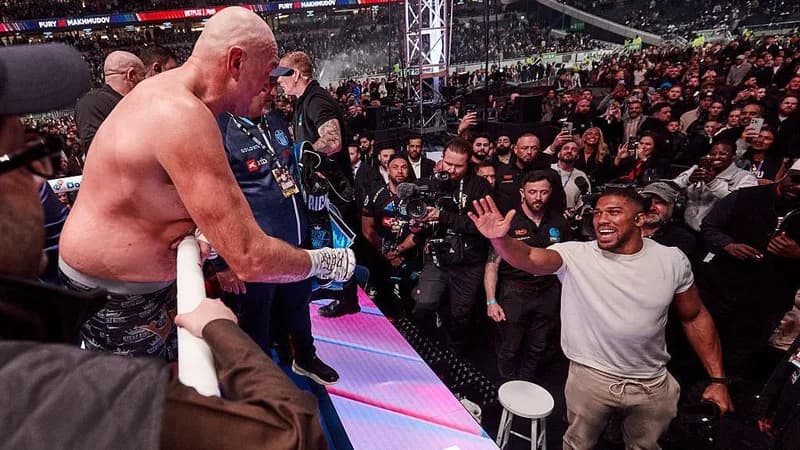 Tyson Fury and Anthony Joshua talking