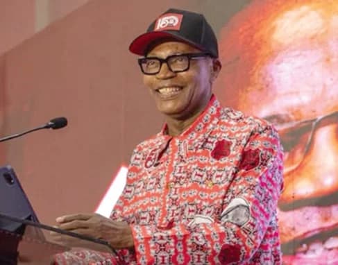 Mohammed Ibn Chambas reading his speech