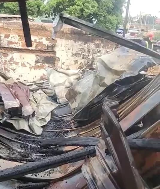 Ghana National Fire Service Probes Outbreak at Kotobabi Car Spraying Workshop