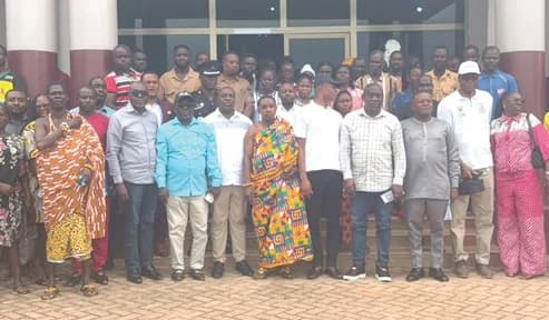 Dr Alhaji Yusif Sulemana, (front row 2nd from right), Deputy Minister of Lands and Natural Resources, with members of the local implementation committee of the Appiatse Redevelopment Project