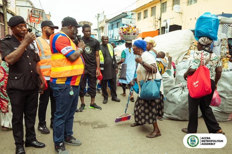 Minister Mahama Ayariga and Mayor Allotey Lead Accra Sanitation Drive; New Hourly Sweeping Directive for Traders