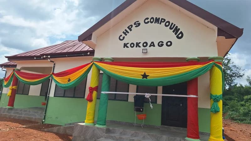 Elizabeth Ofosu-Adjare commissions CHPS compound in Kokoago
