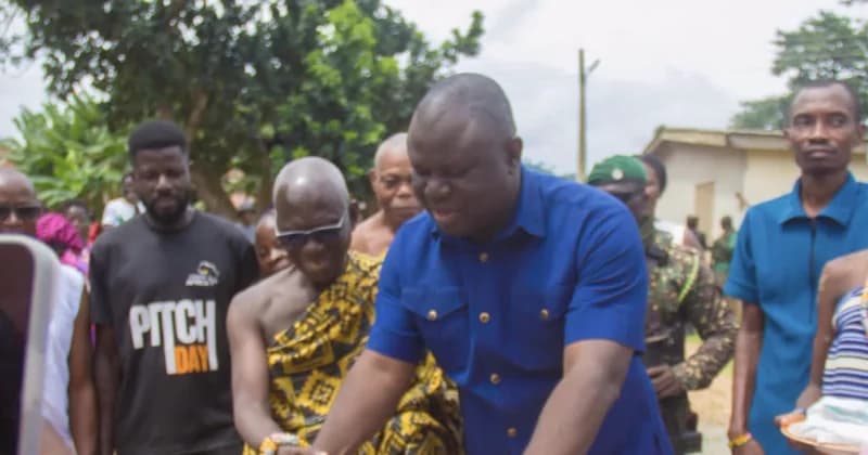 Manfred Tawiah commissions water and housing projects in Afadzato South