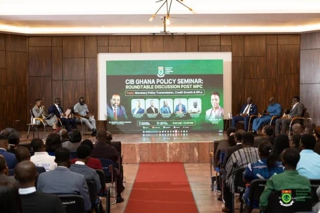 Universal bank borrowers get cheaper loans faster than community bank customers - Survey