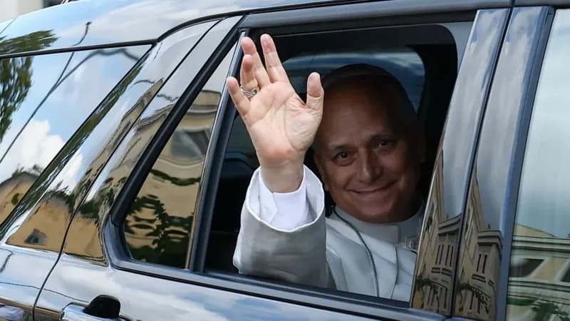 Pope Leo XIV returns to Vatican after lung cancer surgery