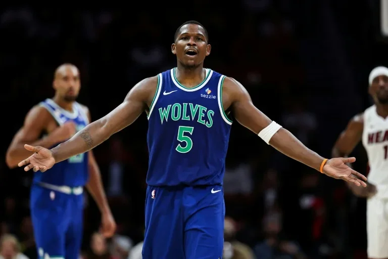 Anthony Edwards scores 45 points to lead Timberwolves past Miami Heat